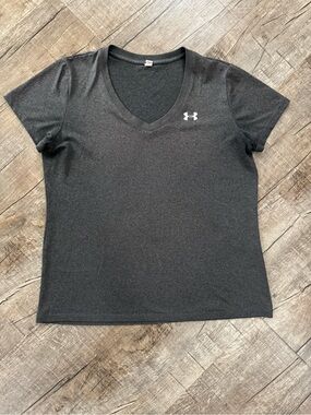 Under Armour Tech V Neck T Shirt Large Heathered Short Sleeve Loose Fit Athletic